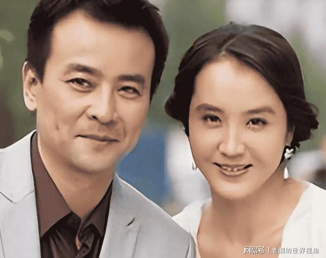 恩愛十幾年難抵殘酷現(xiàn)實？羅鋼娶小23歲郝蕾年齡差原來不算坎(圖7)